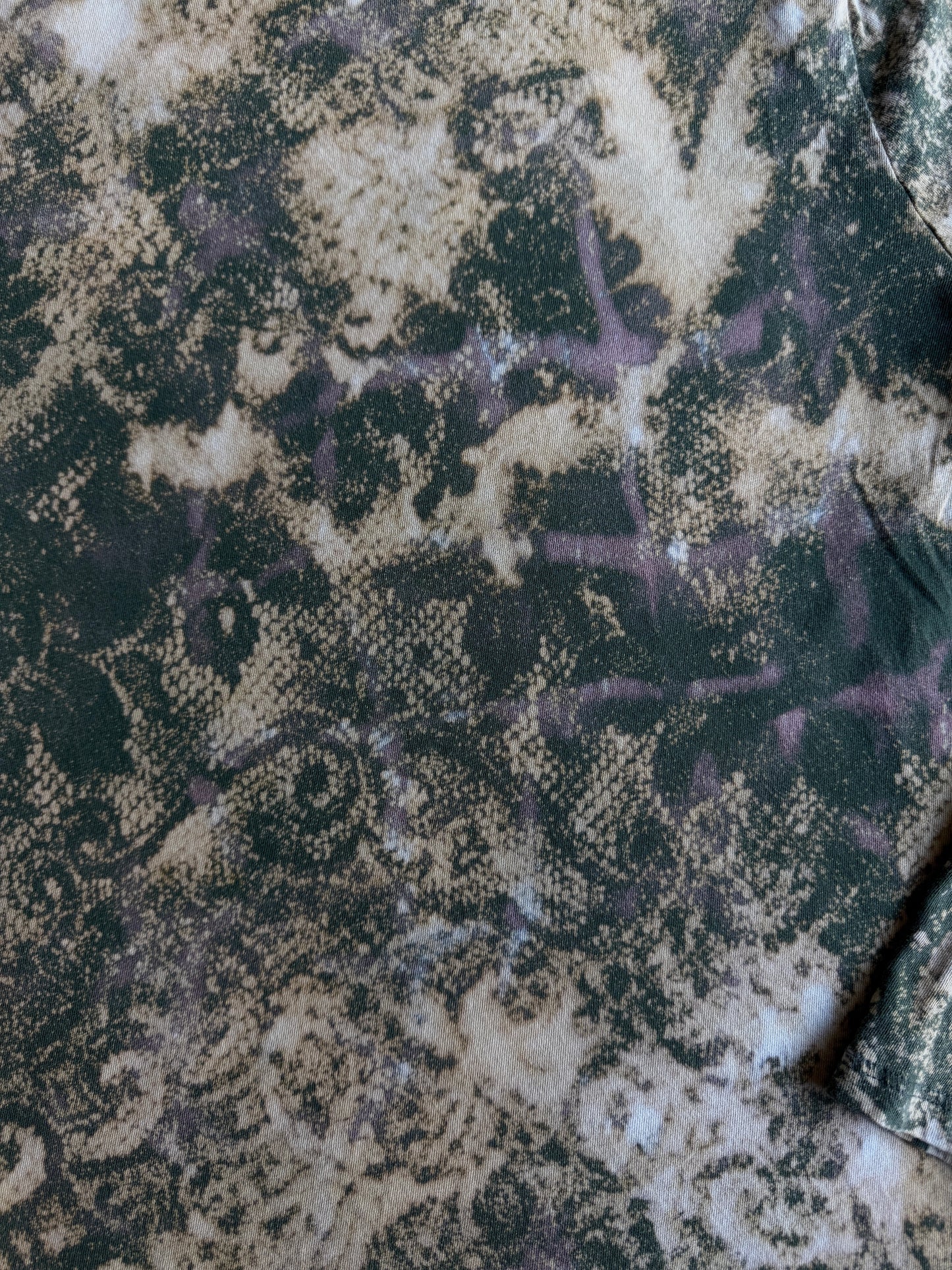 Snail bleach dyed long sleeve