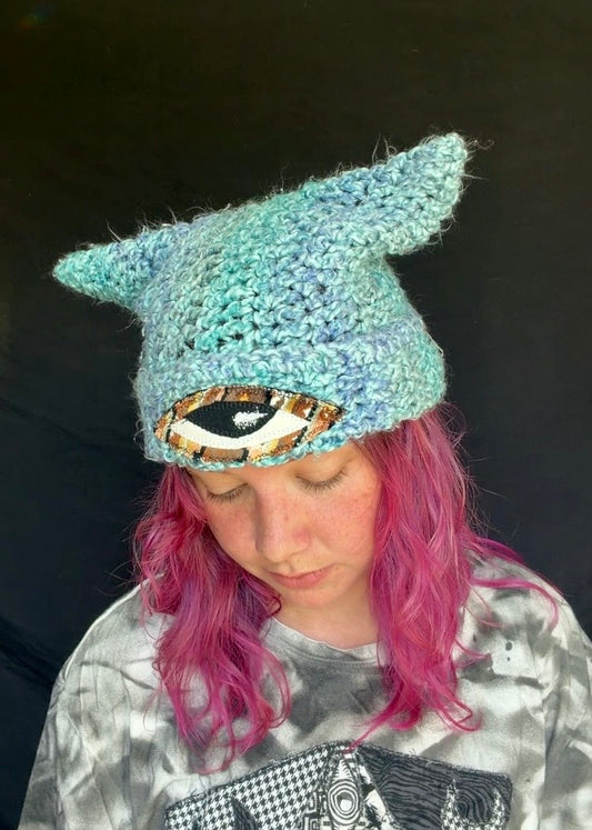 Crochet eyeball patch hat