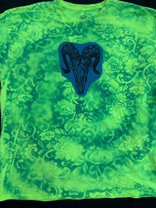 All seeing billy skull spiral spray t shirt