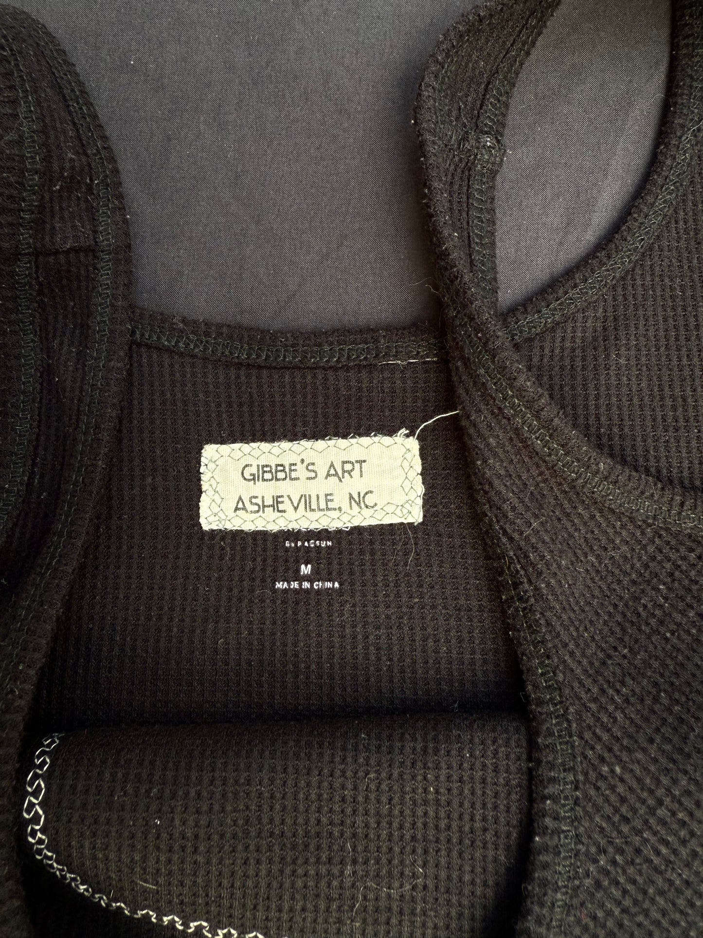 Shape patch tank top