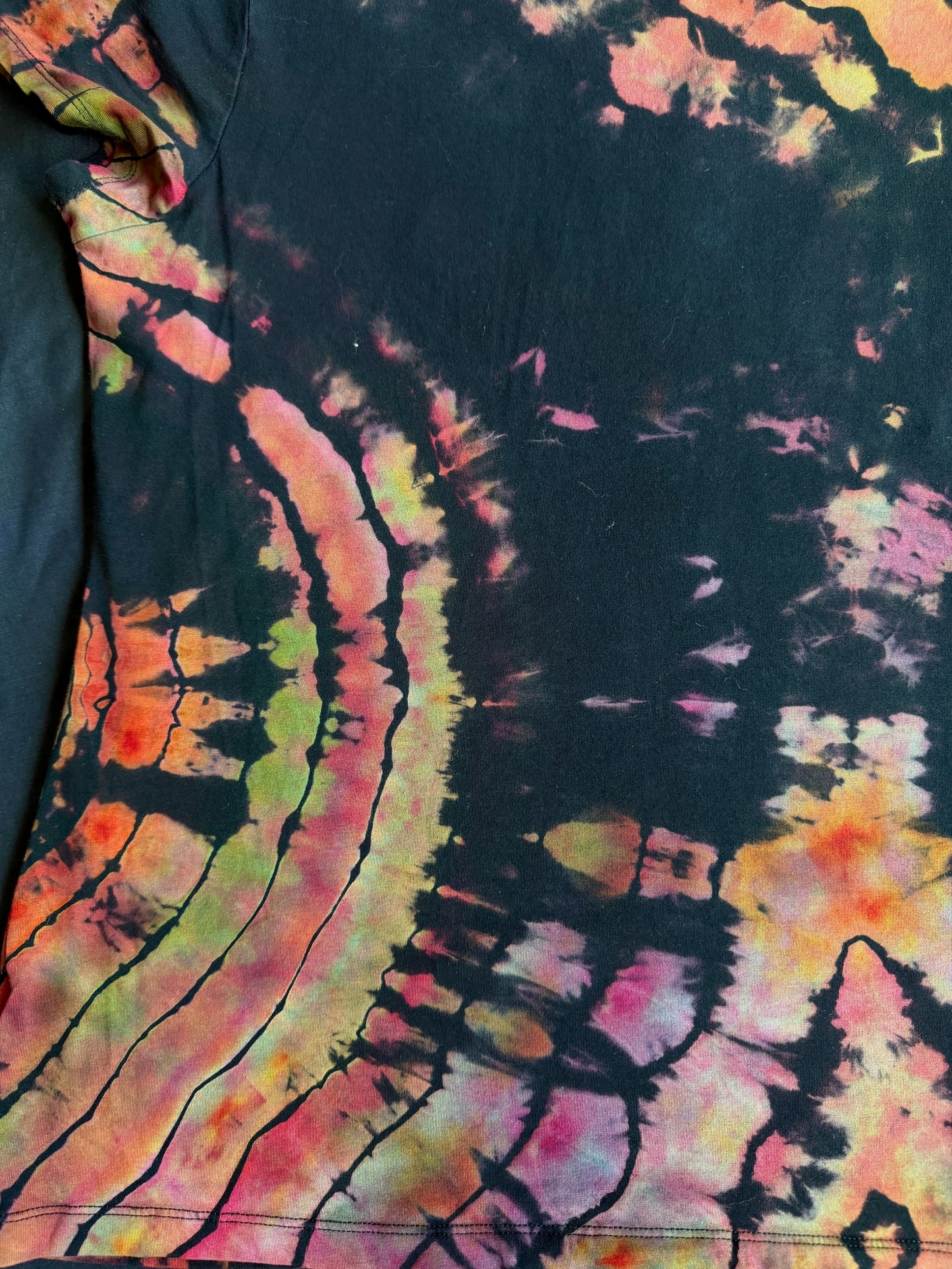 Snail tie dye t-shirt