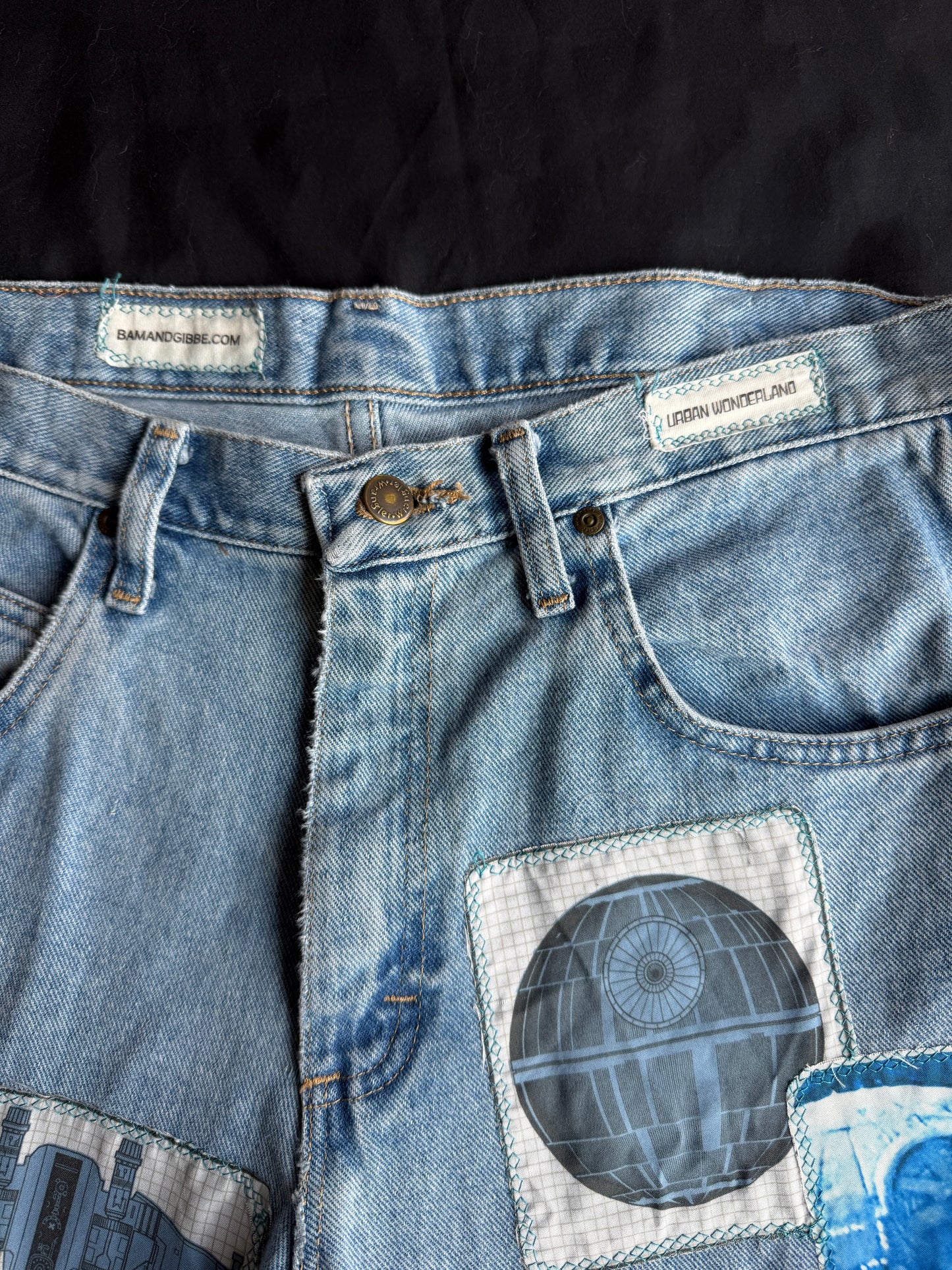 Star Wars 3/4 jean shorts