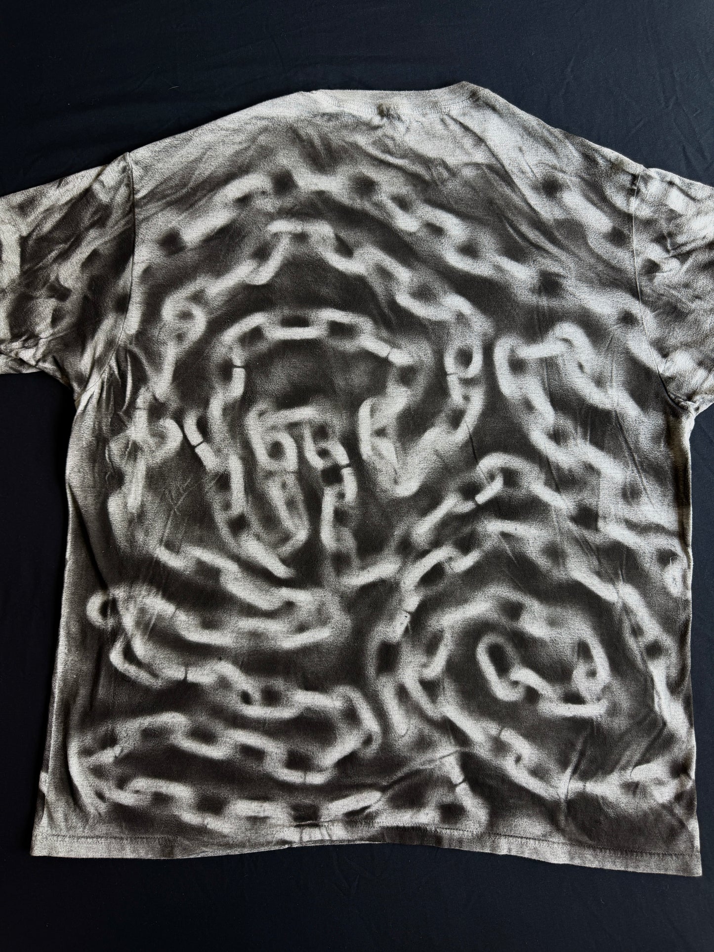 Clown chain t-shirt