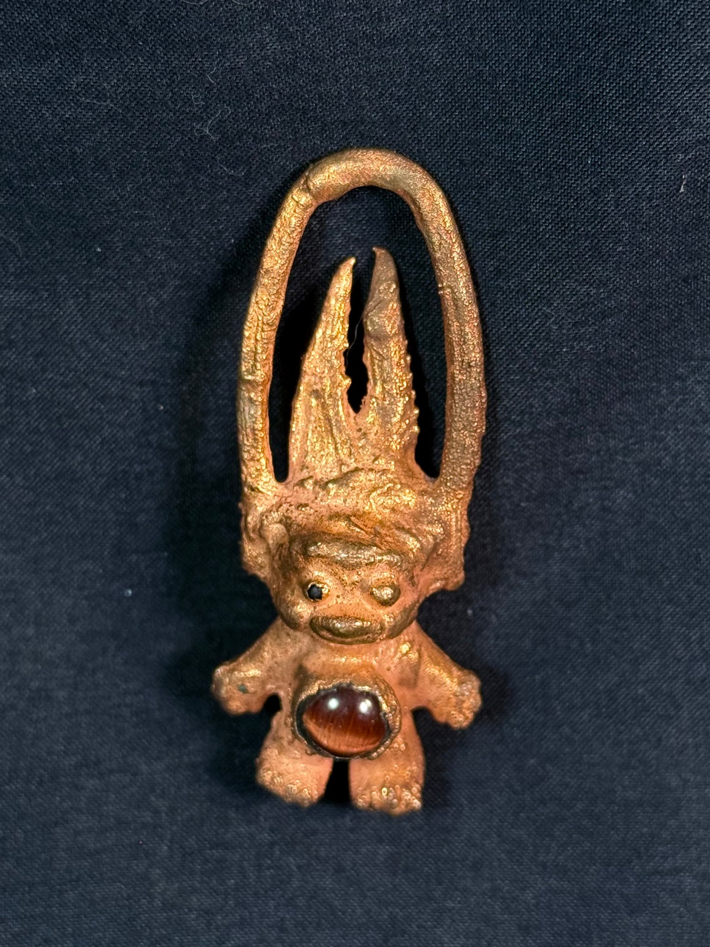 Crab claw troll amulet
