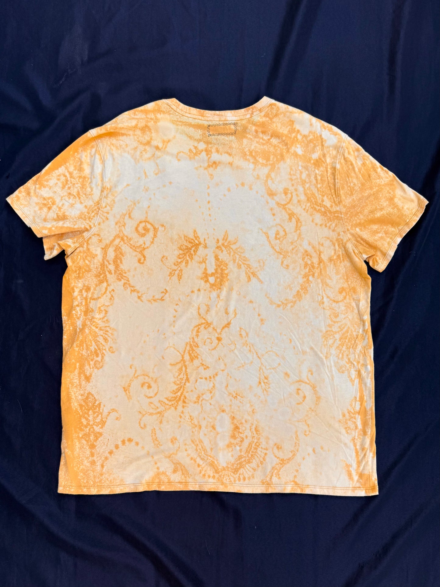 Moth patch bleach lace dyed t-shirt