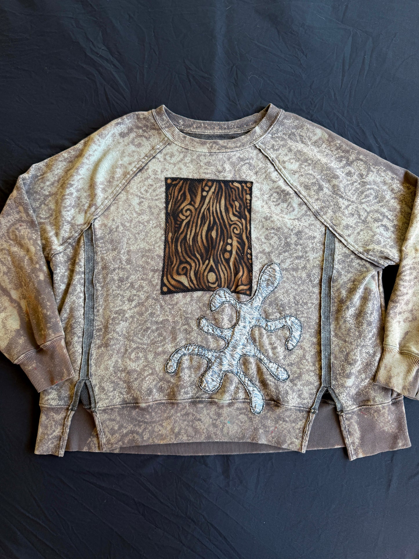 Flowing like water ?¿ sweatshirt
