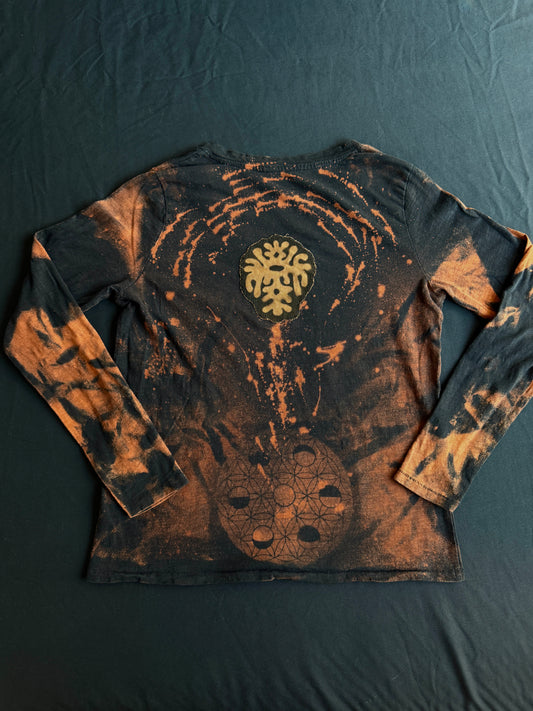 Butterfly bleach dyed long sleeve