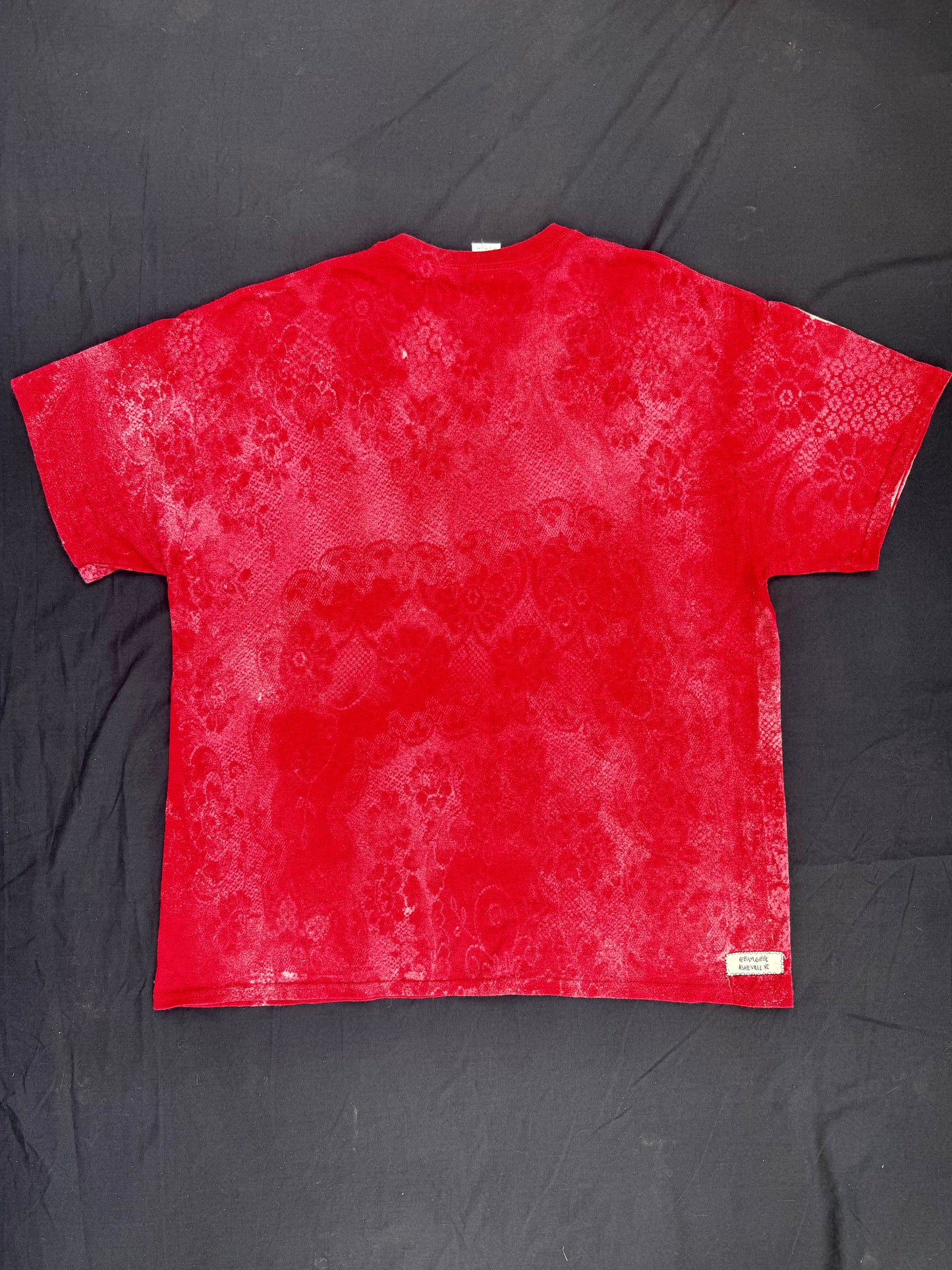 Mushroom patch bleach lace dyed t-shirt