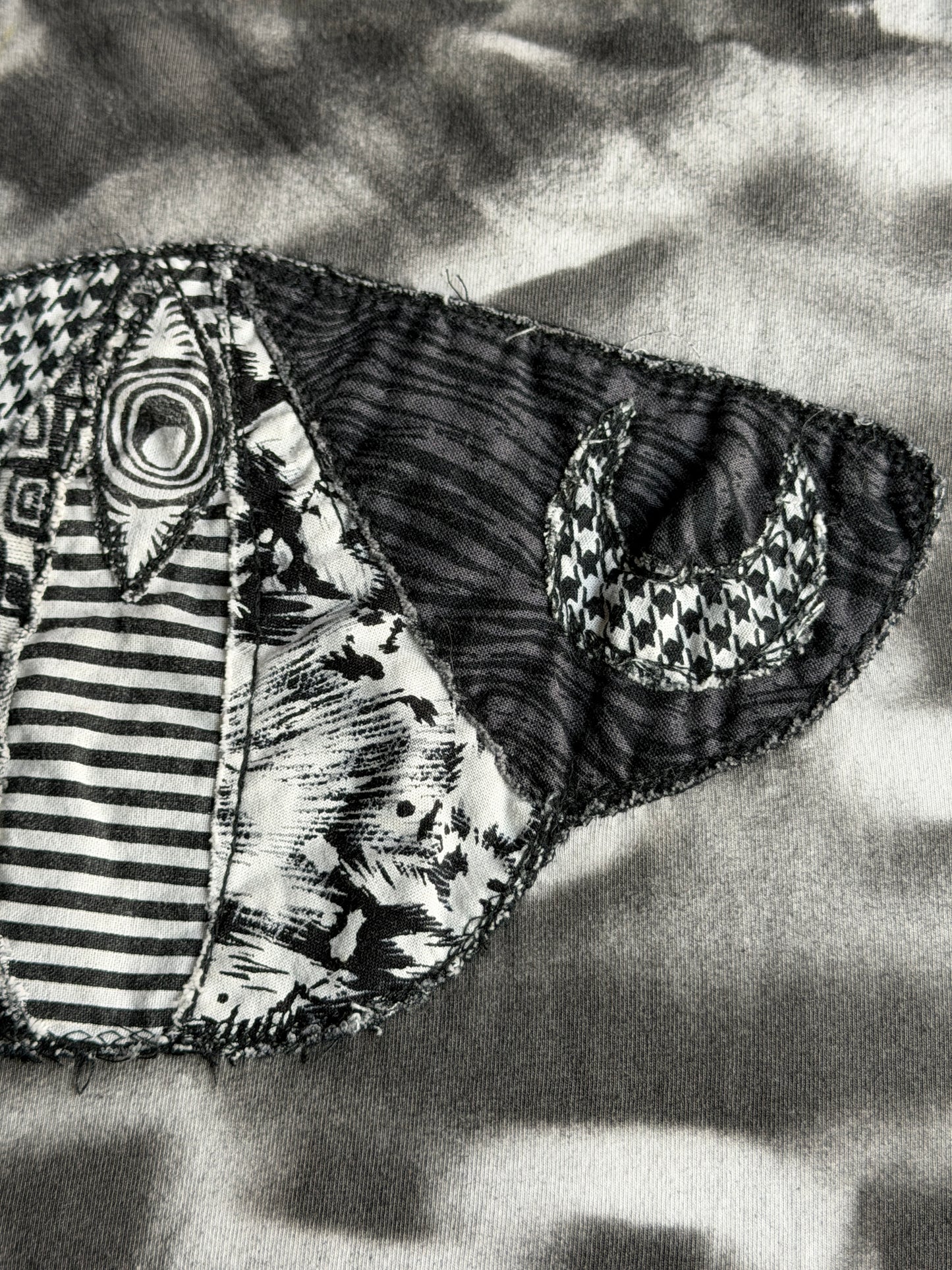 Moth chain t-shirt