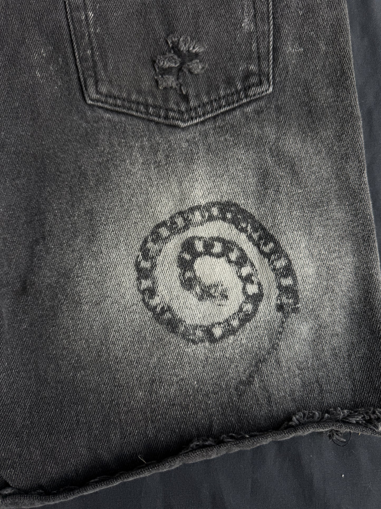 Chain bleach dyed black jean shorts