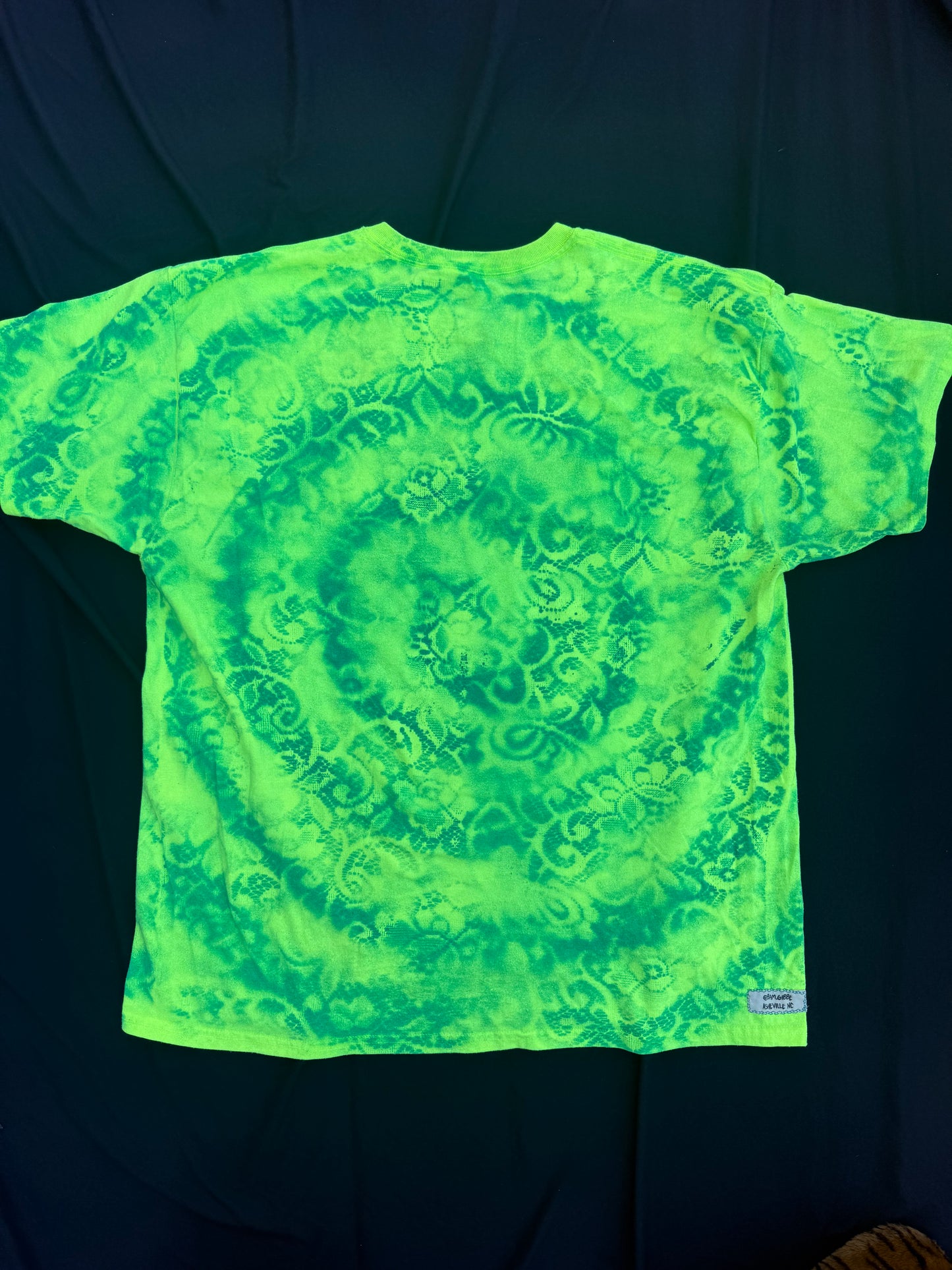 All seeing billy skull spiral spray t shirt