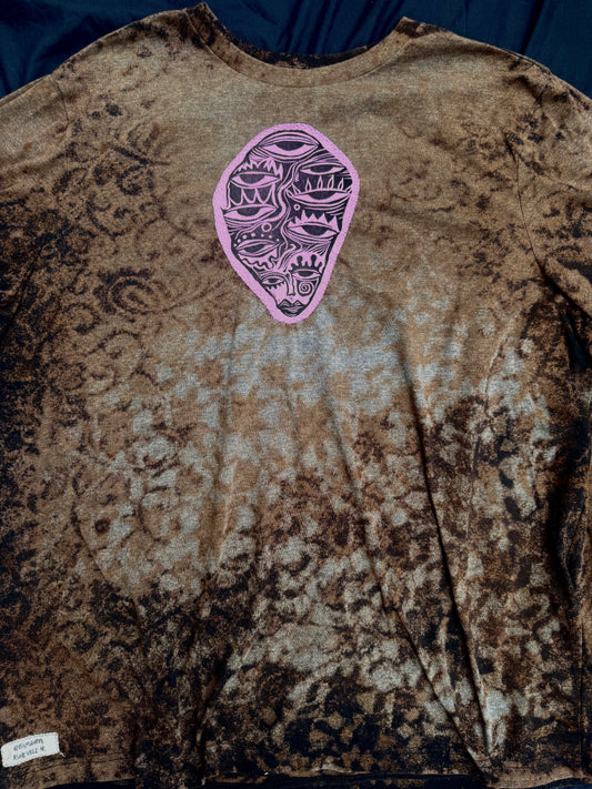 Face patch bleach dyed t shirt