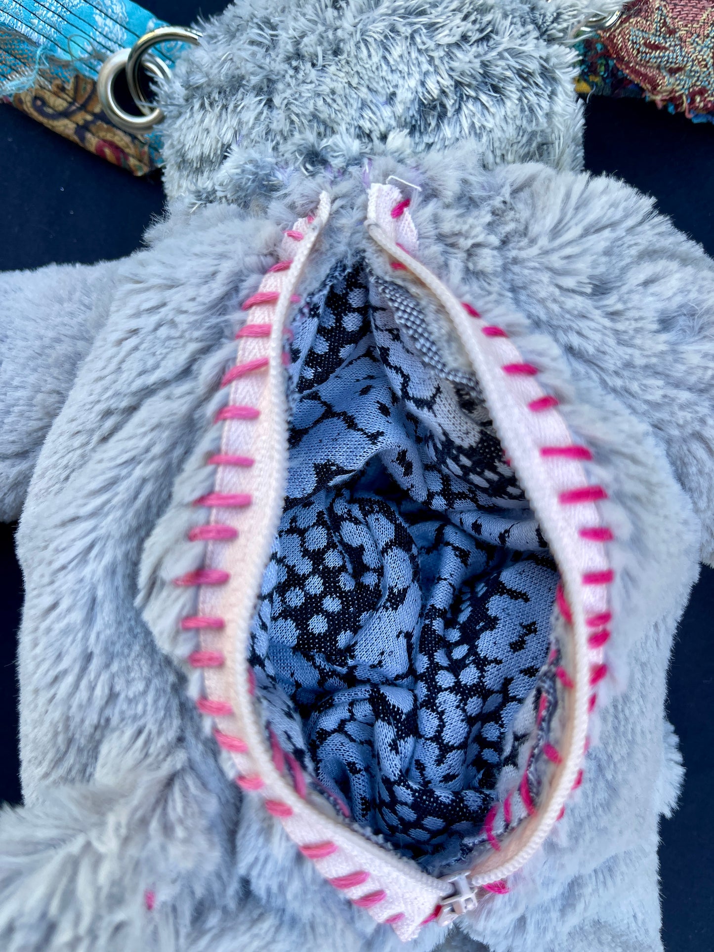 Kitty long limbs hybrid backpack