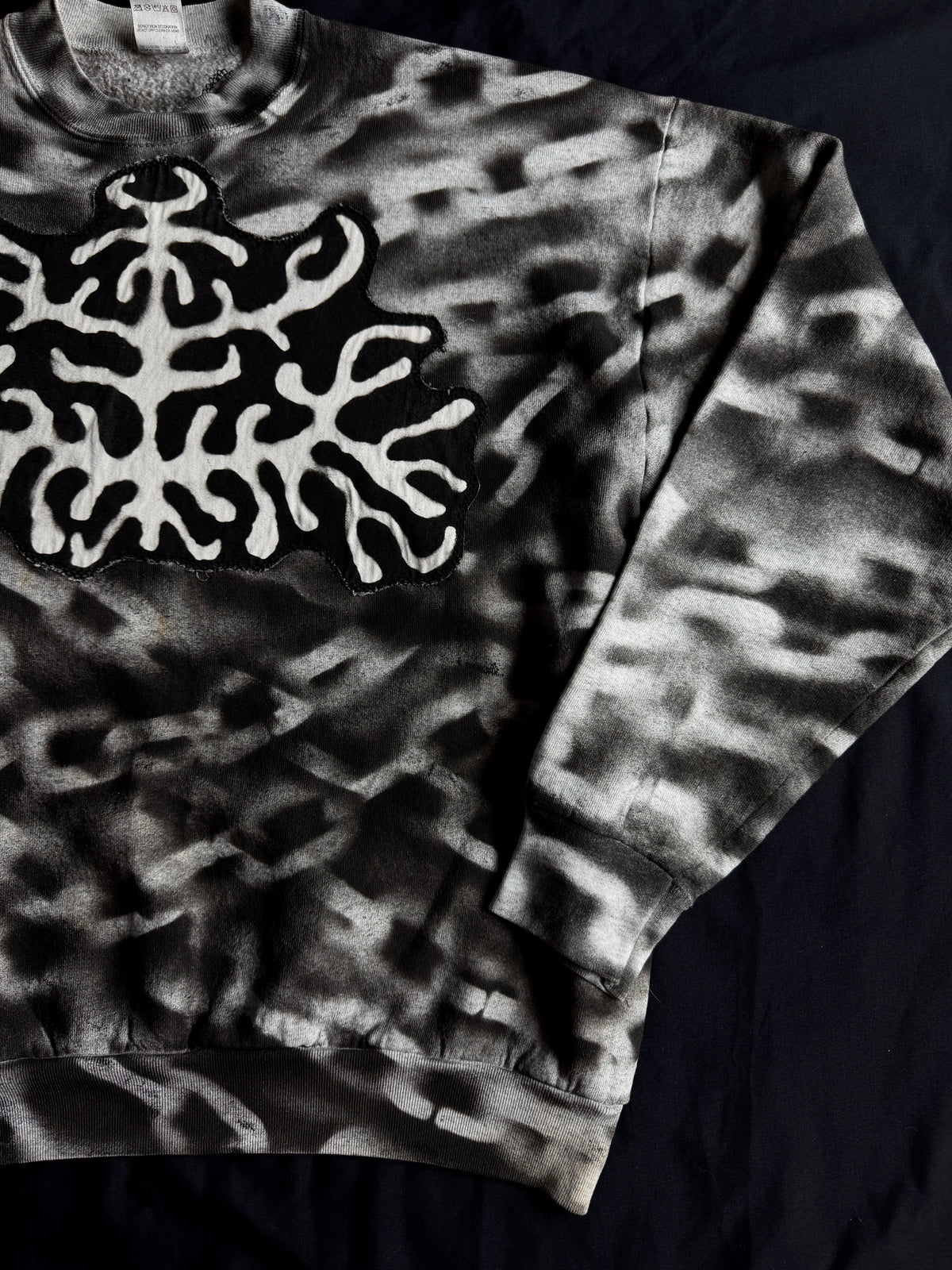 Gargoyle chain crewneck