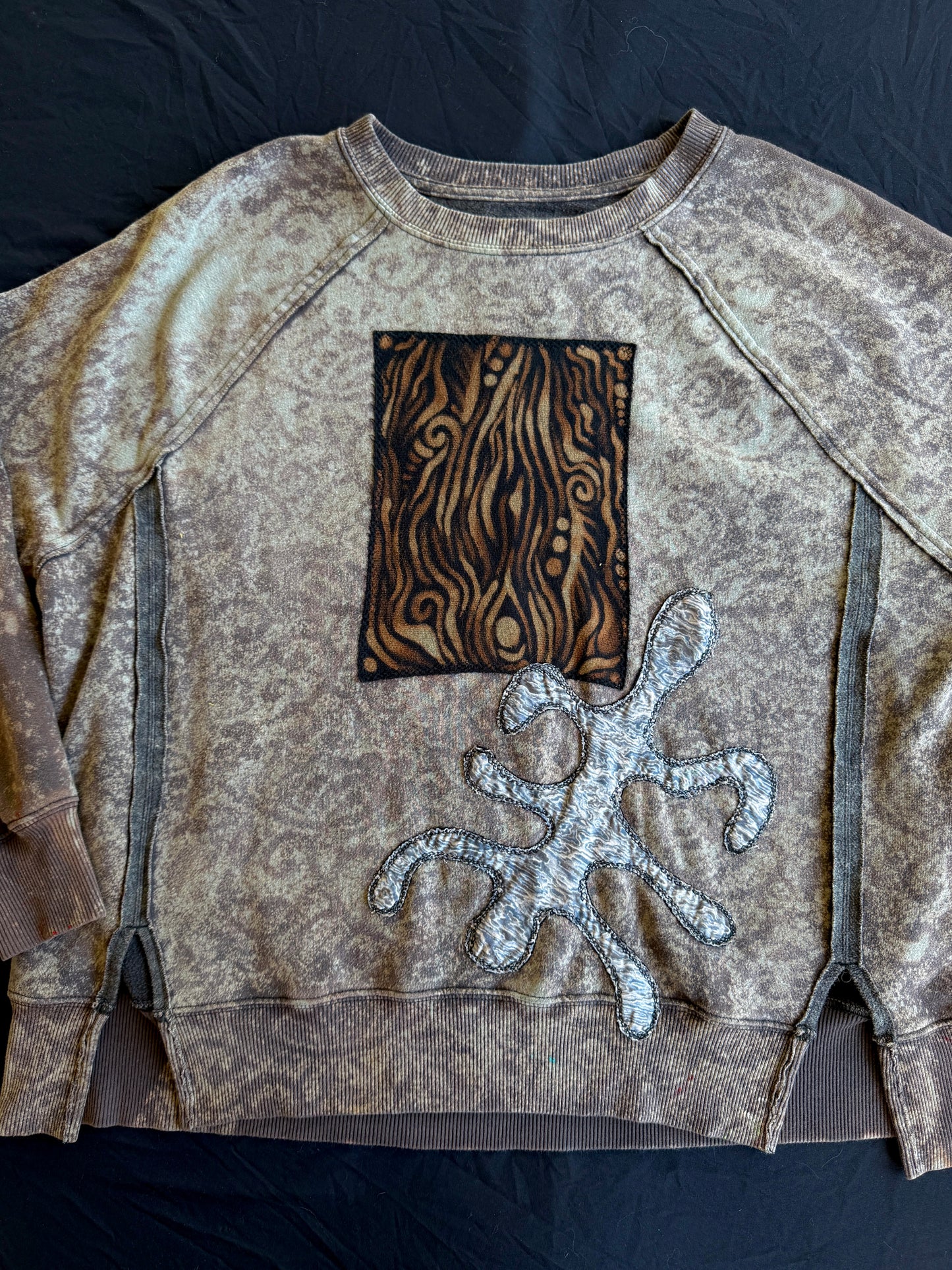 Flowing like water ?¿ sweatshirt