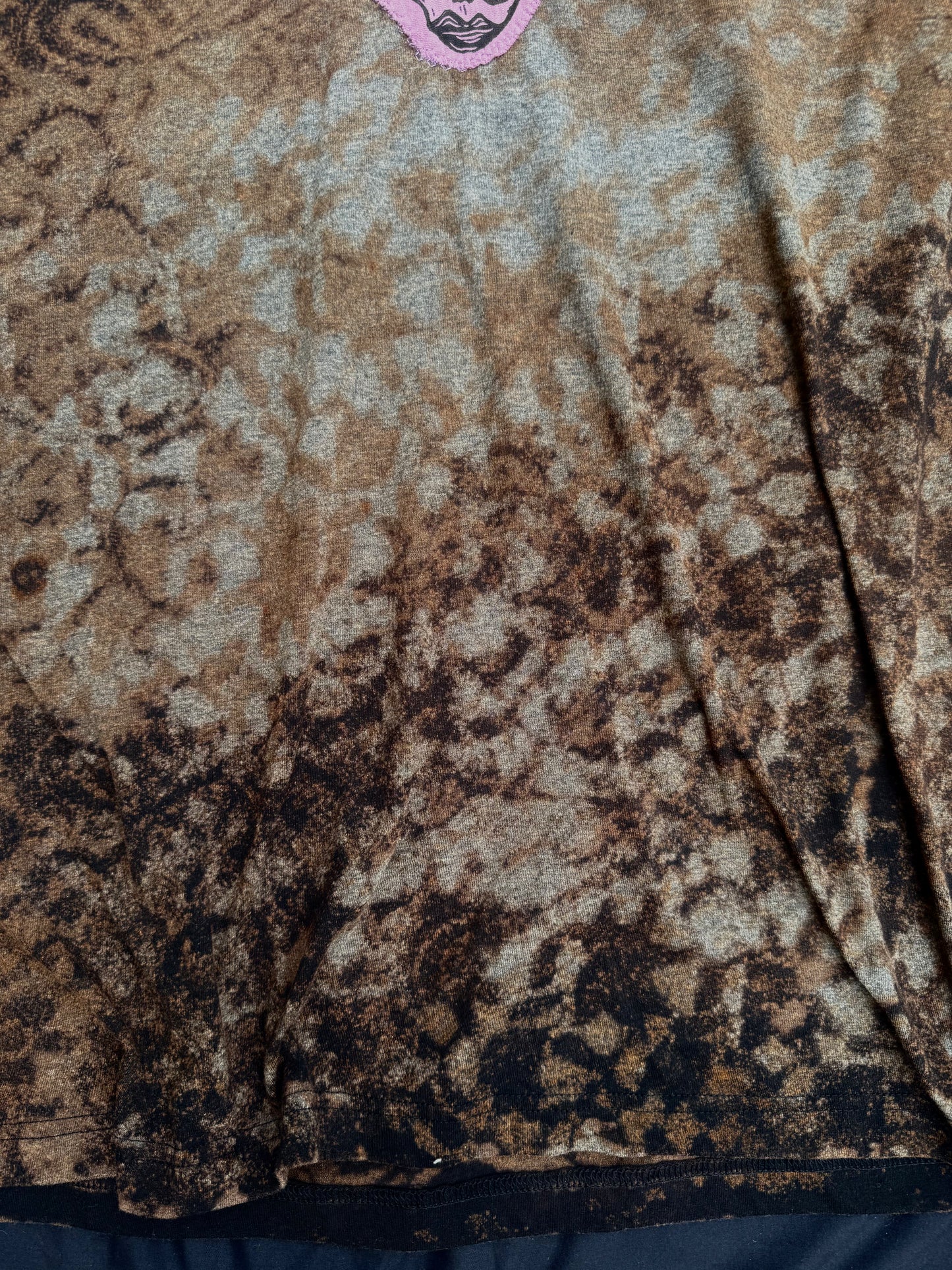 Face patch bleach dyed t shirt