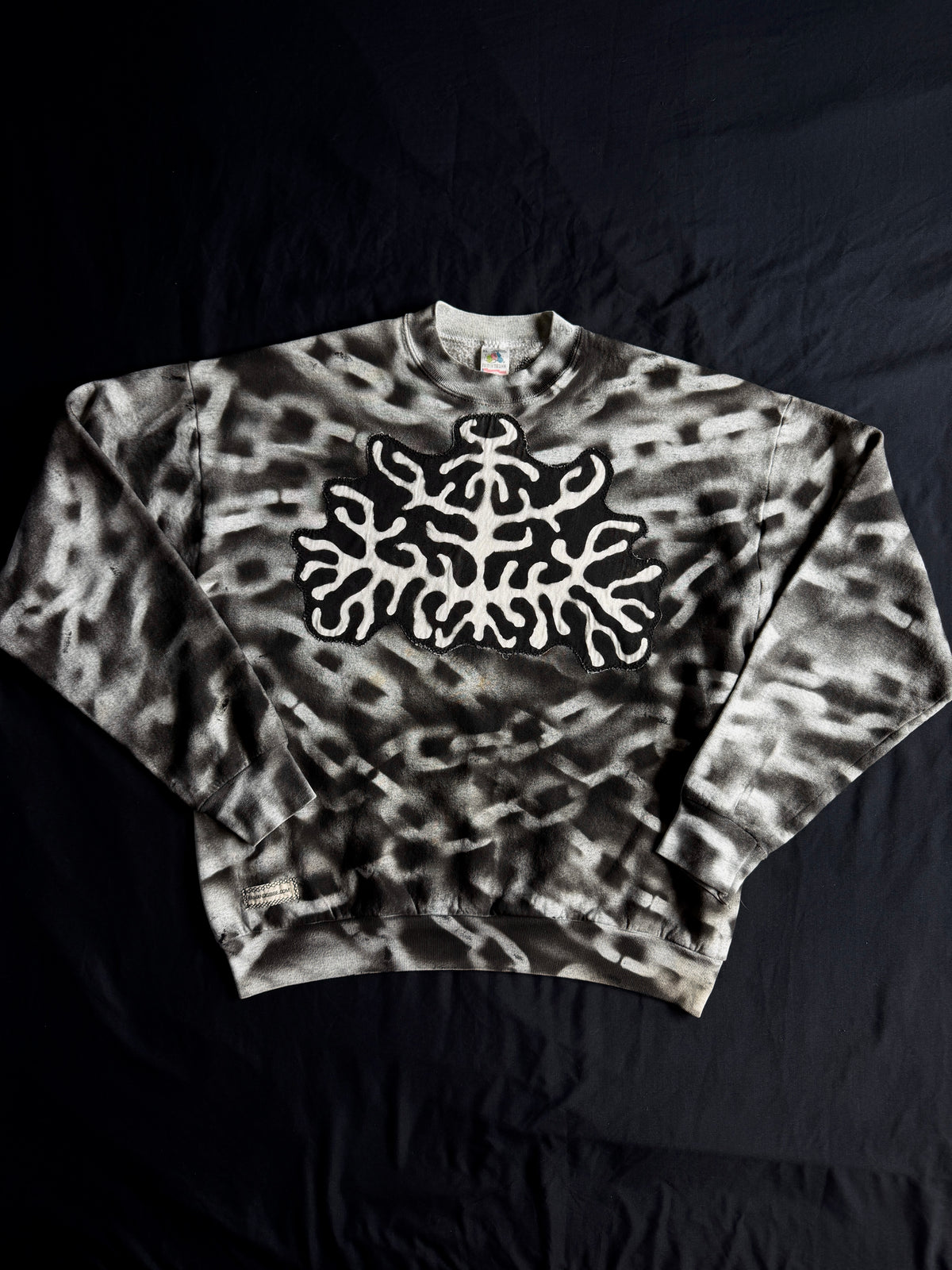 Gargoyle chain crewneck