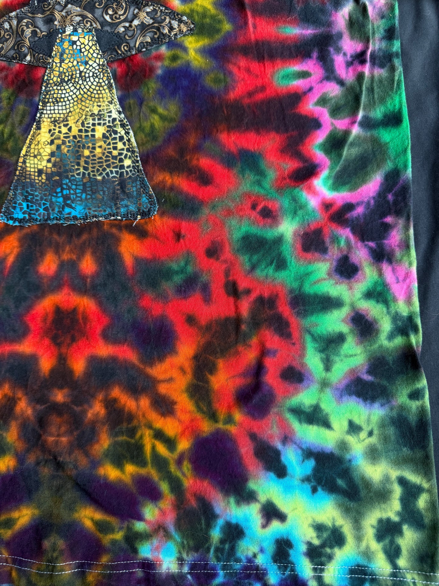 Alien + UFO tie dyed t-shirt