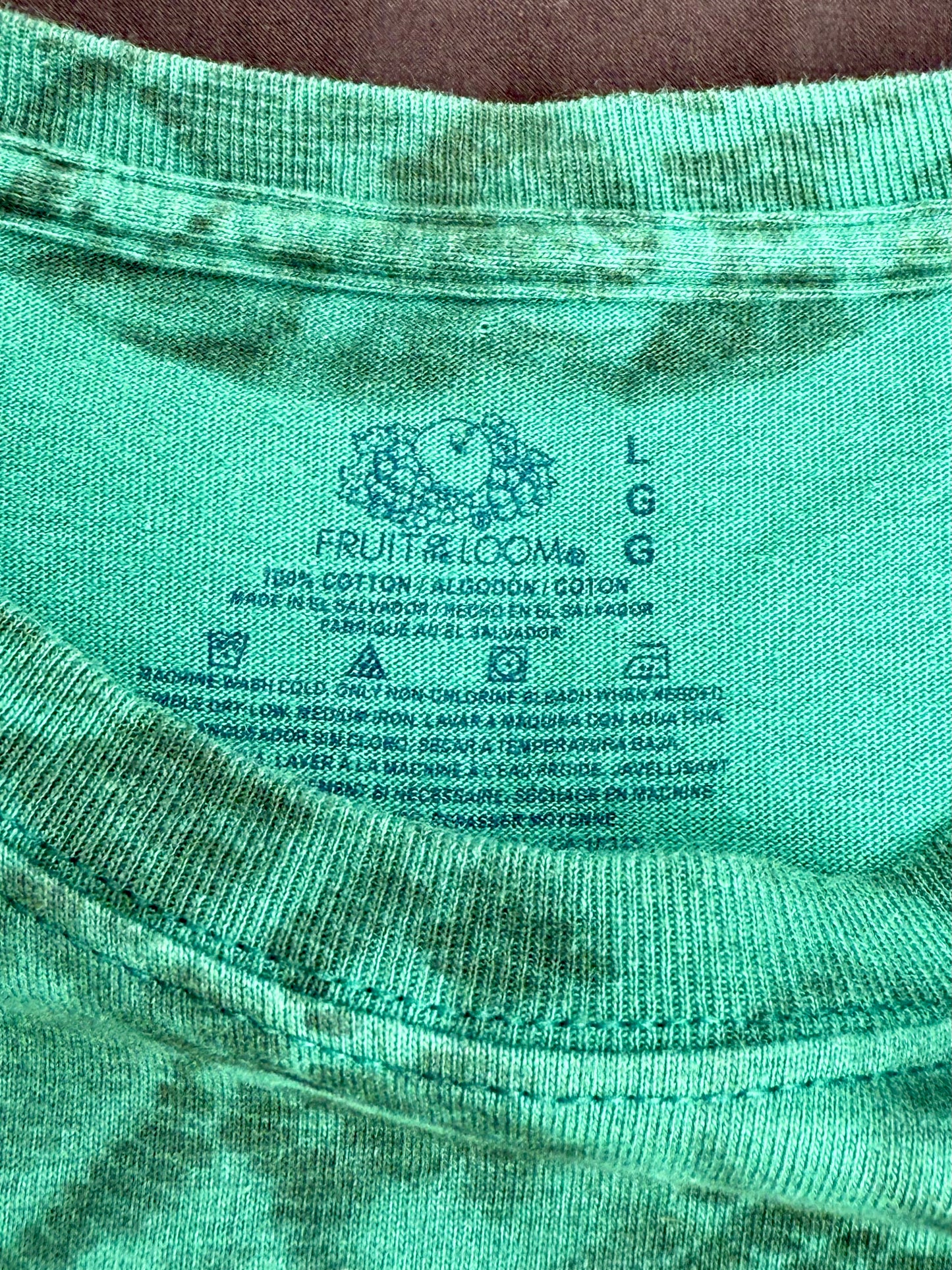 Face patch spray painted lace t-shirt