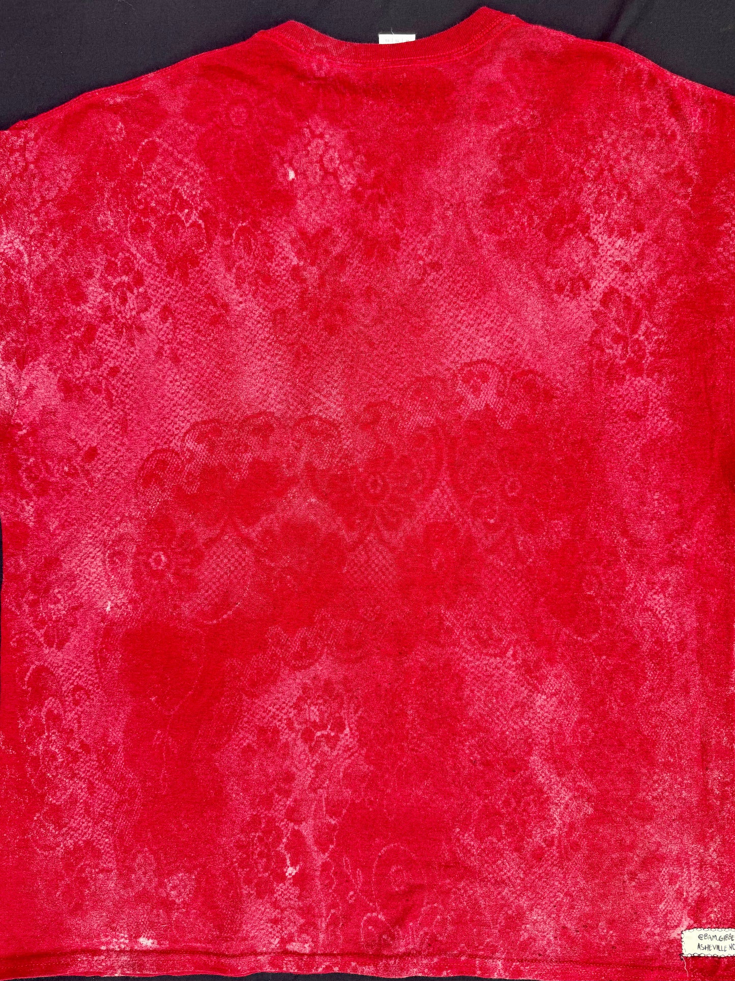 Mushroom patch bleach lace dyed t-shirt