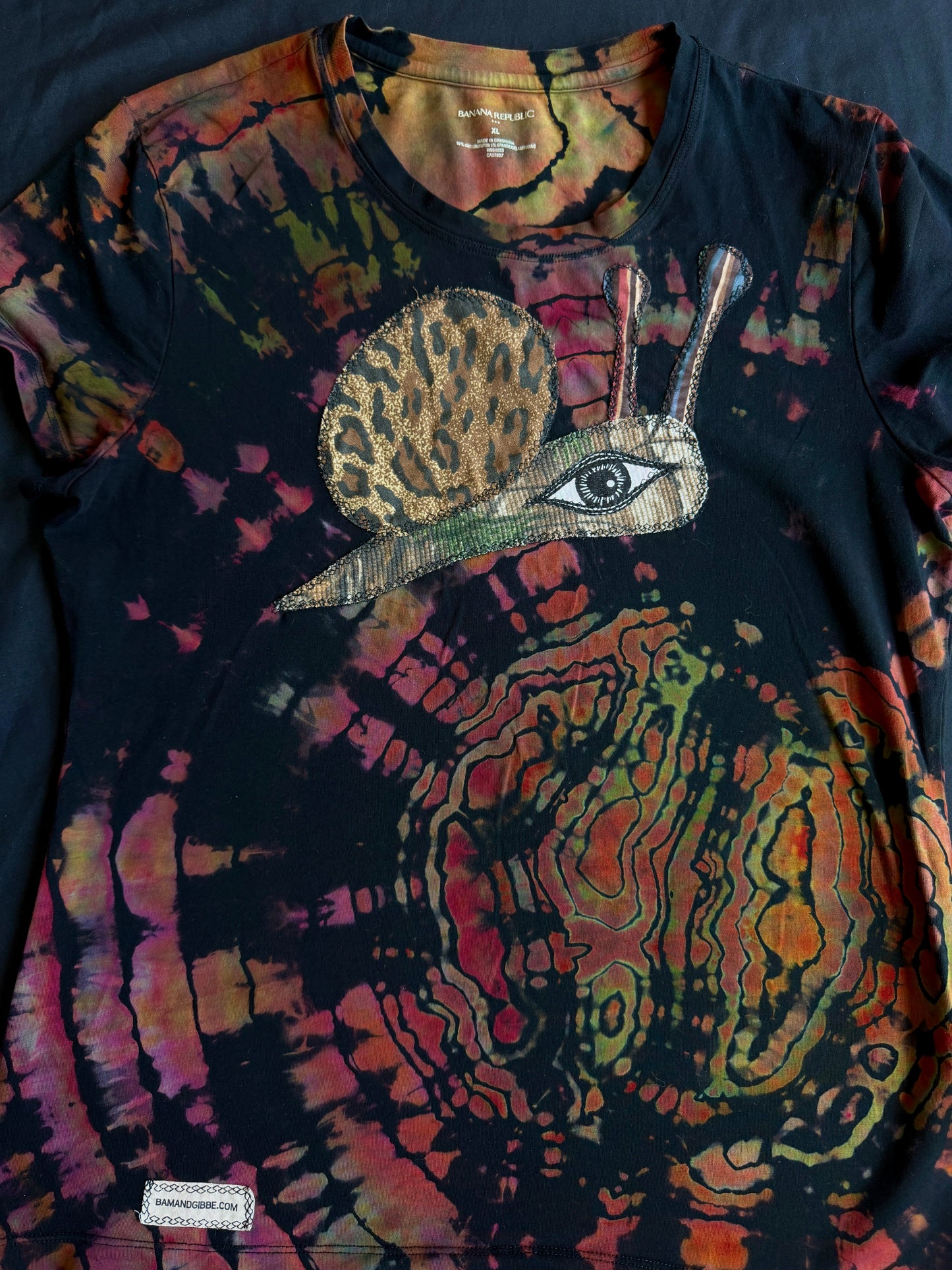 Snail tie dye t-shirt
