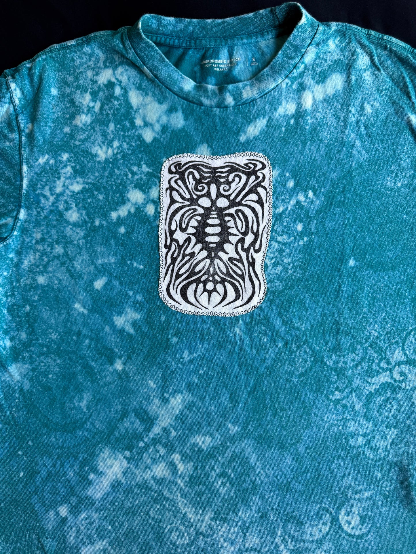 Expansion + Growing legs patch bleach dyed t-shirt
