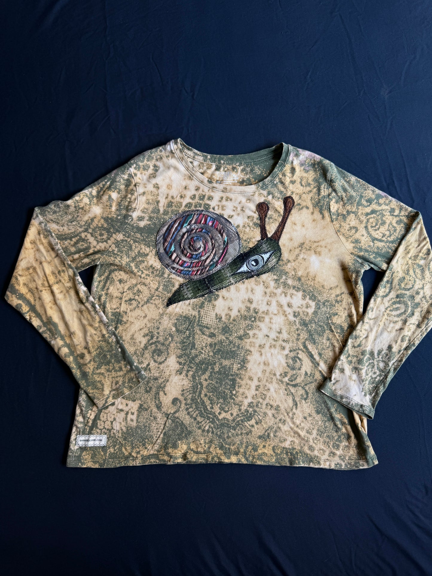 Snail bleach dyed long sleeve