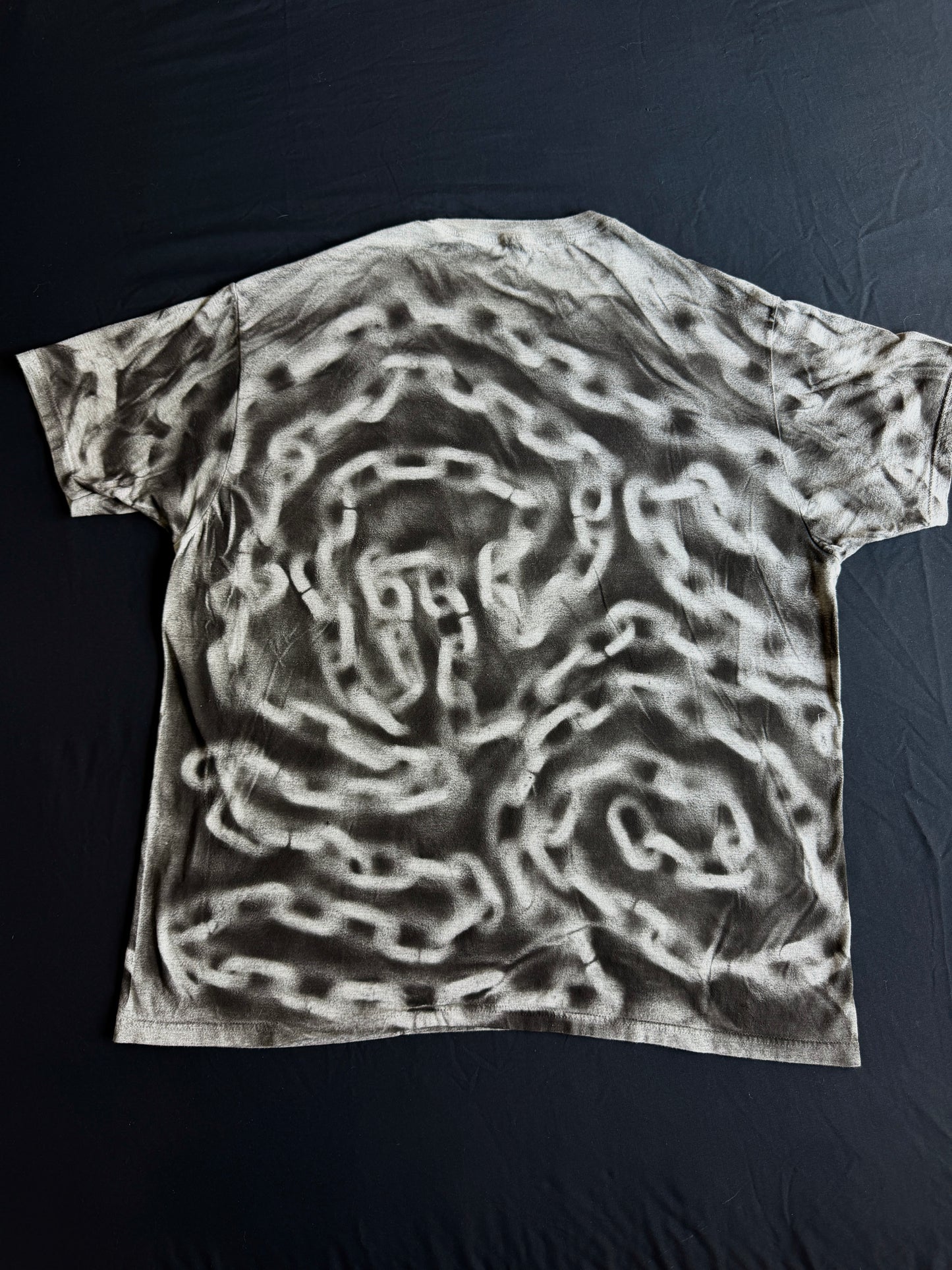 Clown chain t-shirt
