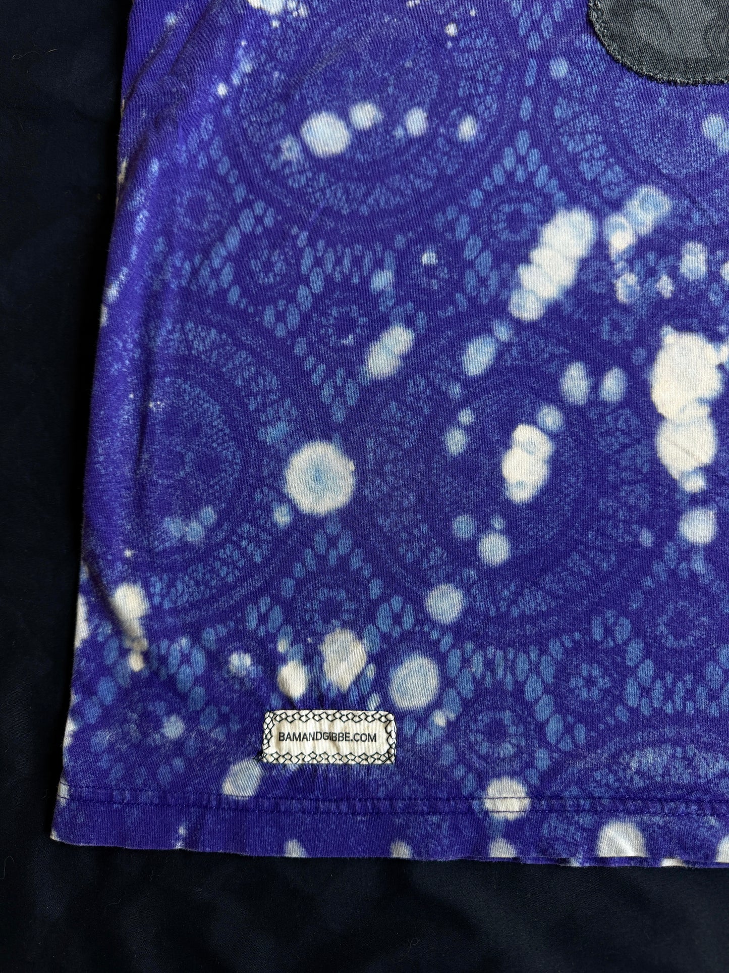 Intertwined patch bleach dyed t-shirt