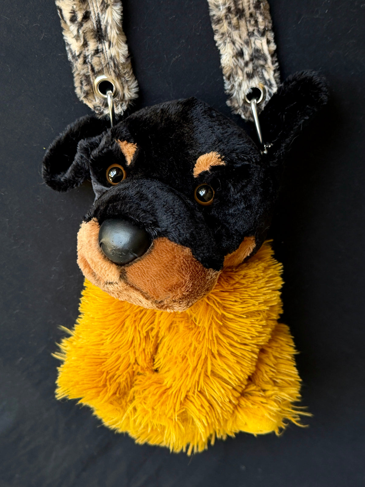 Rottweiler + fluffy cat hybrid side bag