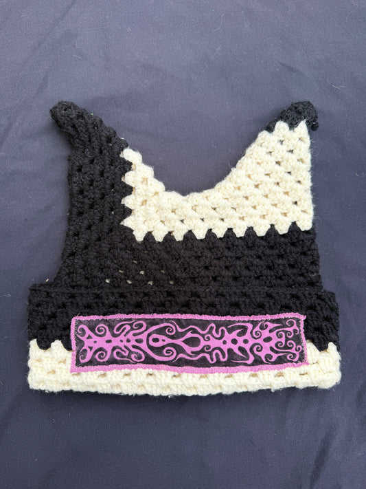 Crochet shape patch hat