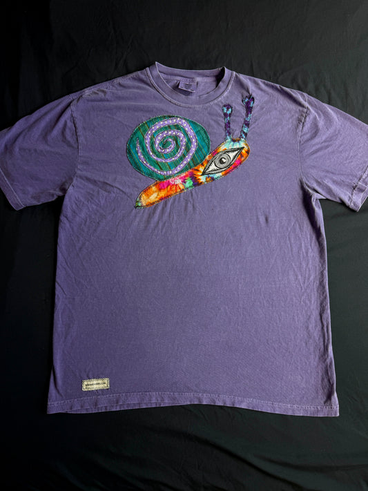 Snail + shape patch shirt