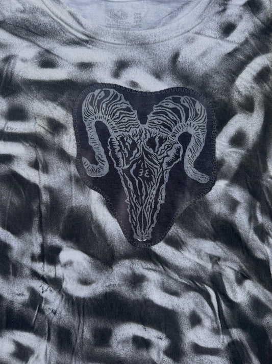 All seeing billy skull chain sprayed t shirt