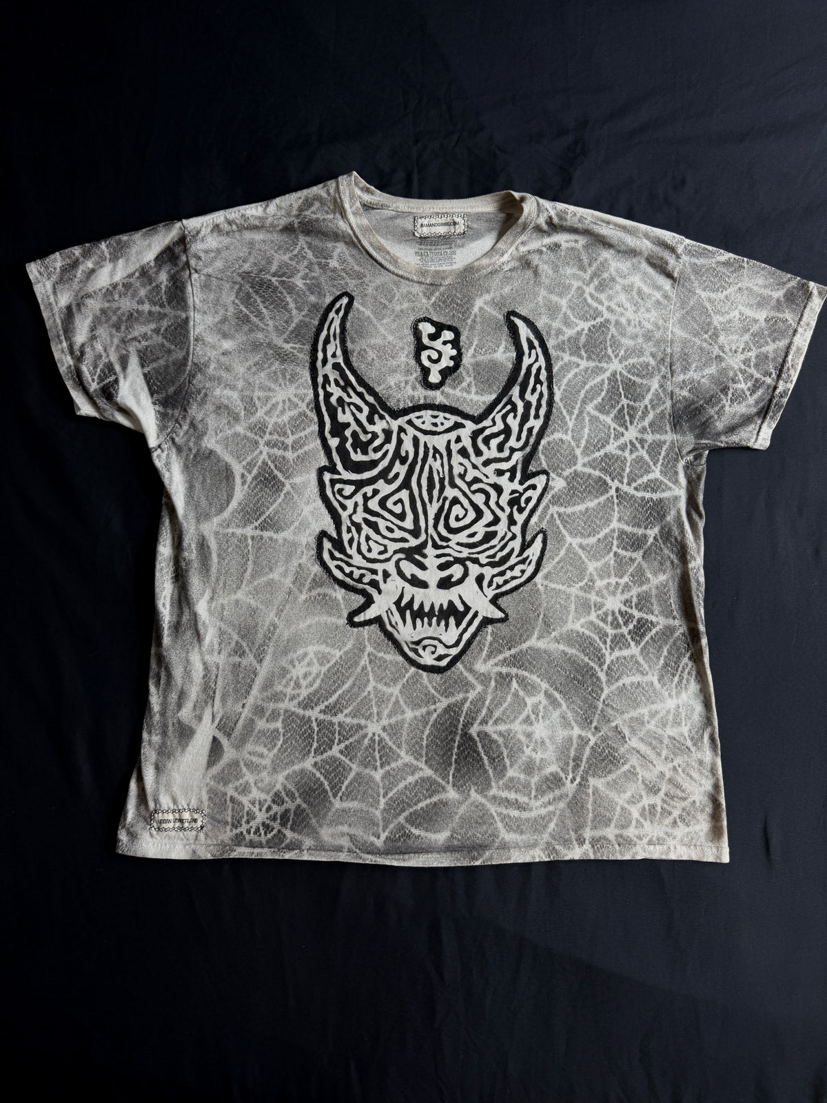 ONI spider web t-shirt