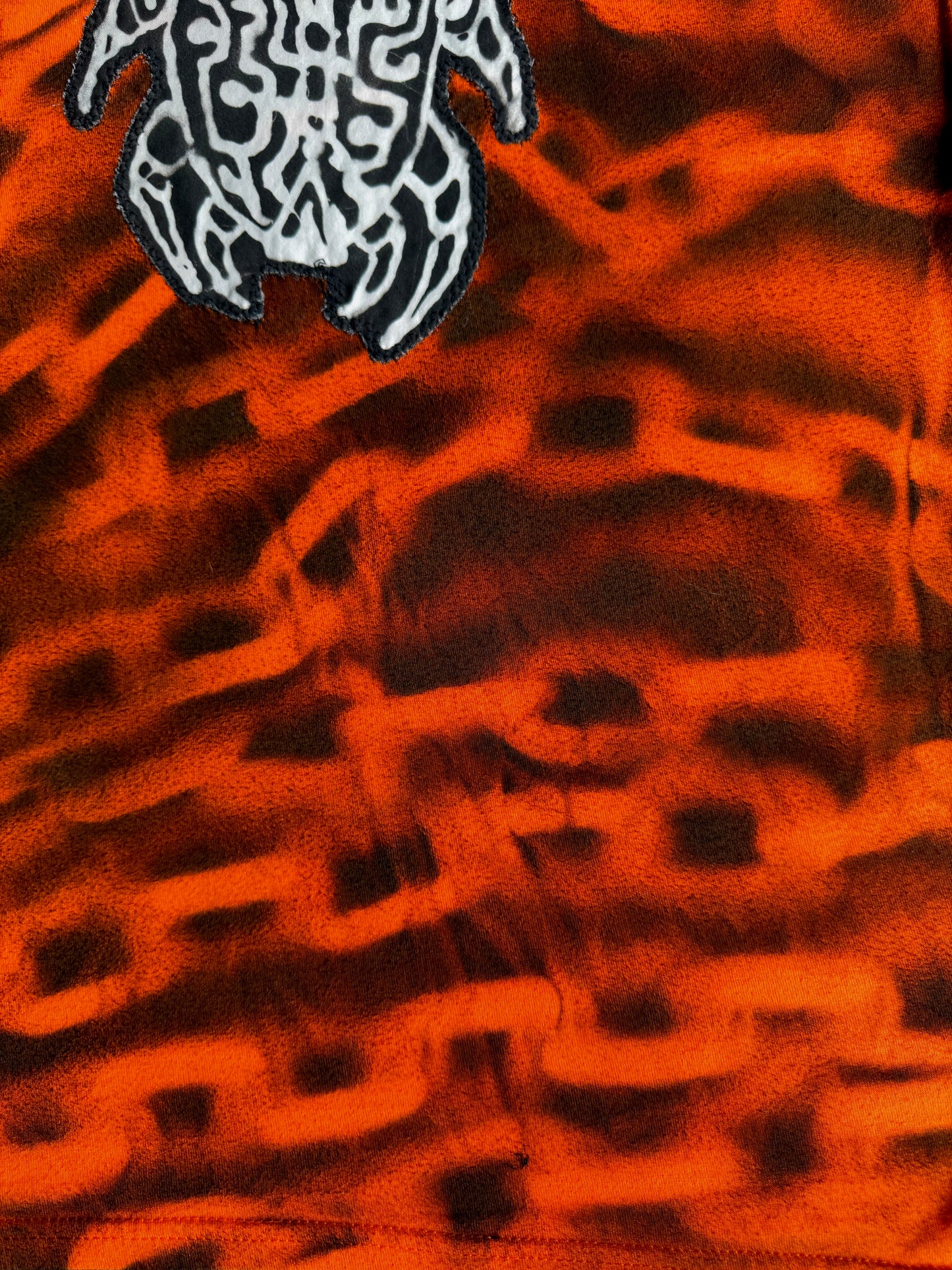 Beetle chain t-shirt