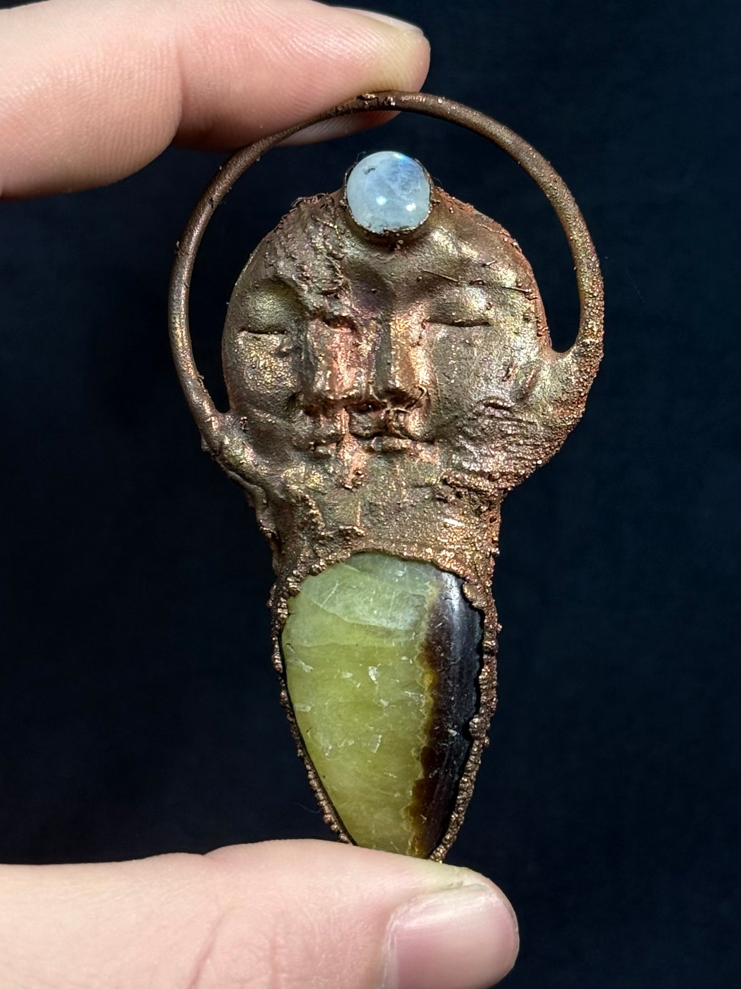 The sun and moonstone amulet