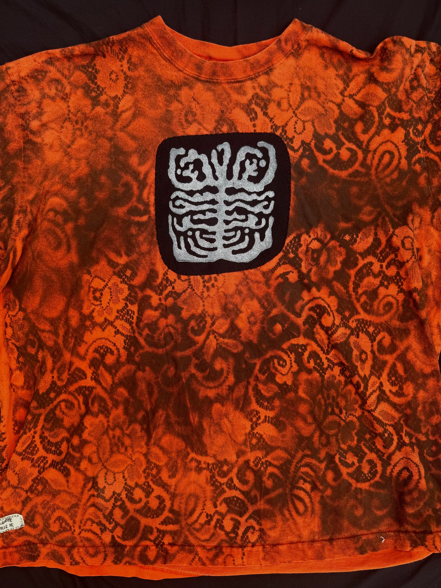 Shape patch lace spray painted long sleeve t shirt