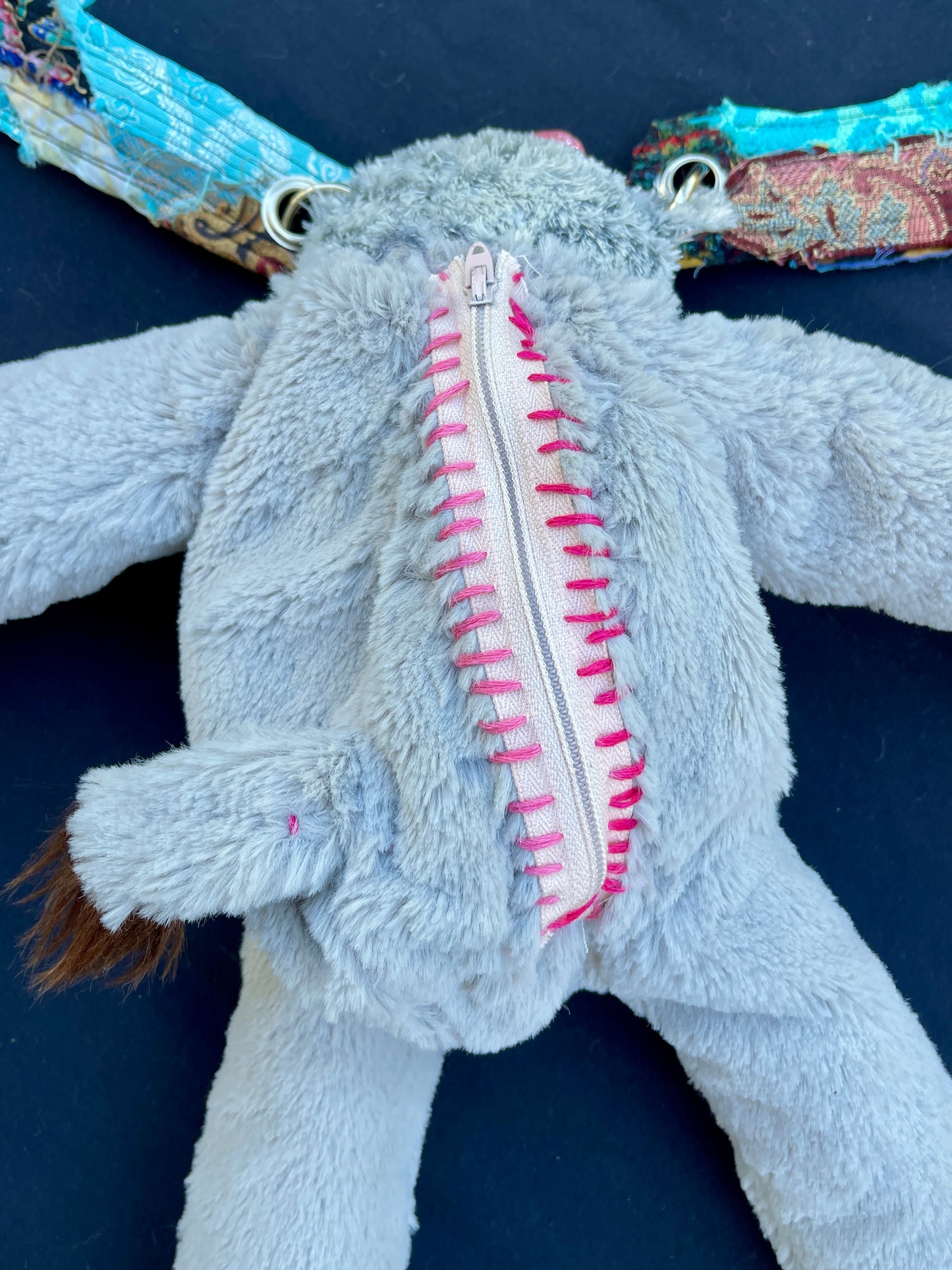 Kitty long limbs hybrid backpack