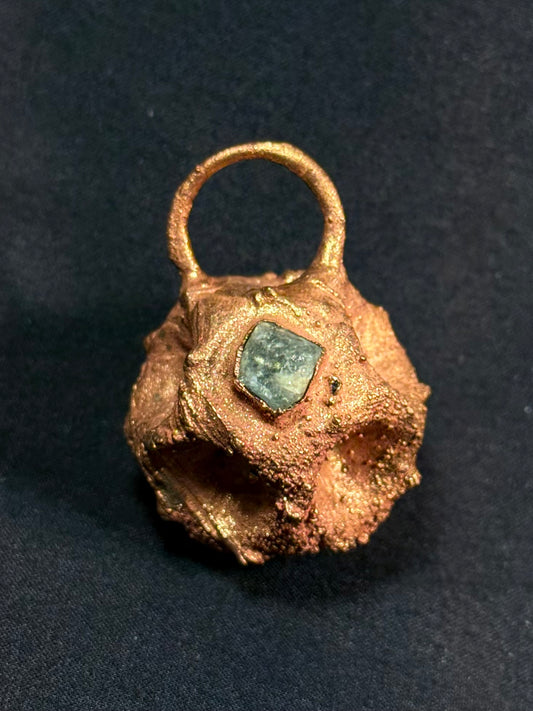 Tessellated rose aquamarine amulet