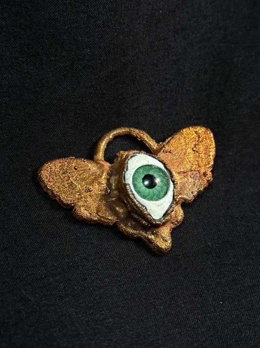 Butterfl(EYE) amulet