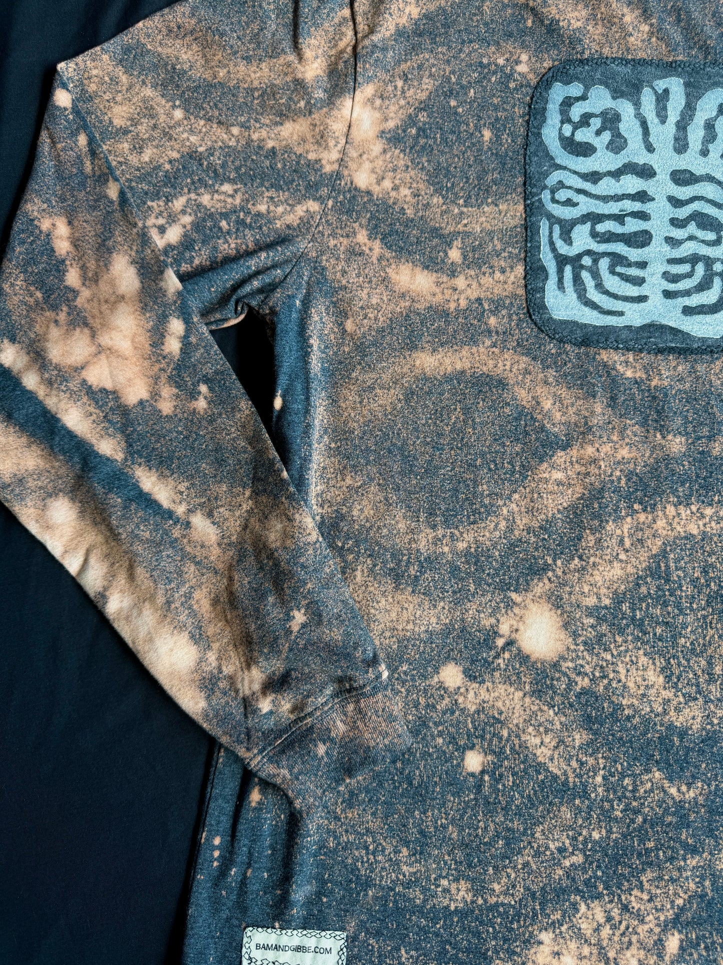 Shape patch long sleeve