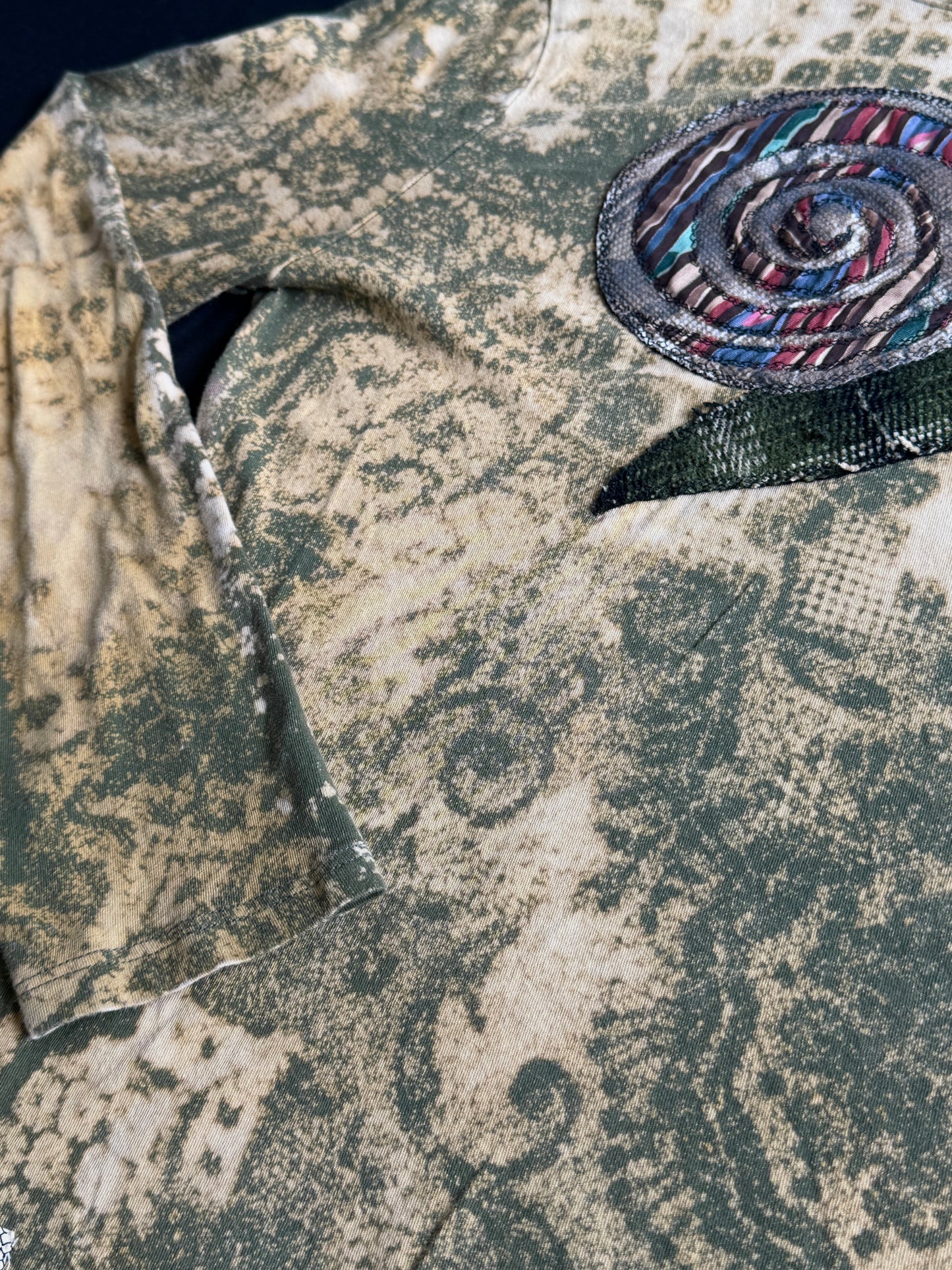 Snail bleach dyed long sleeve