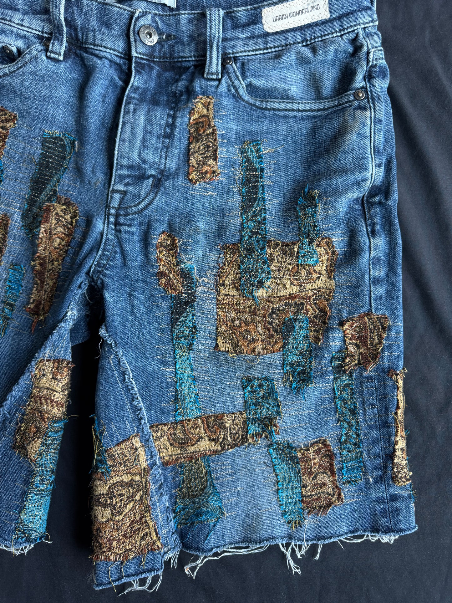 Jungle glitch shorts