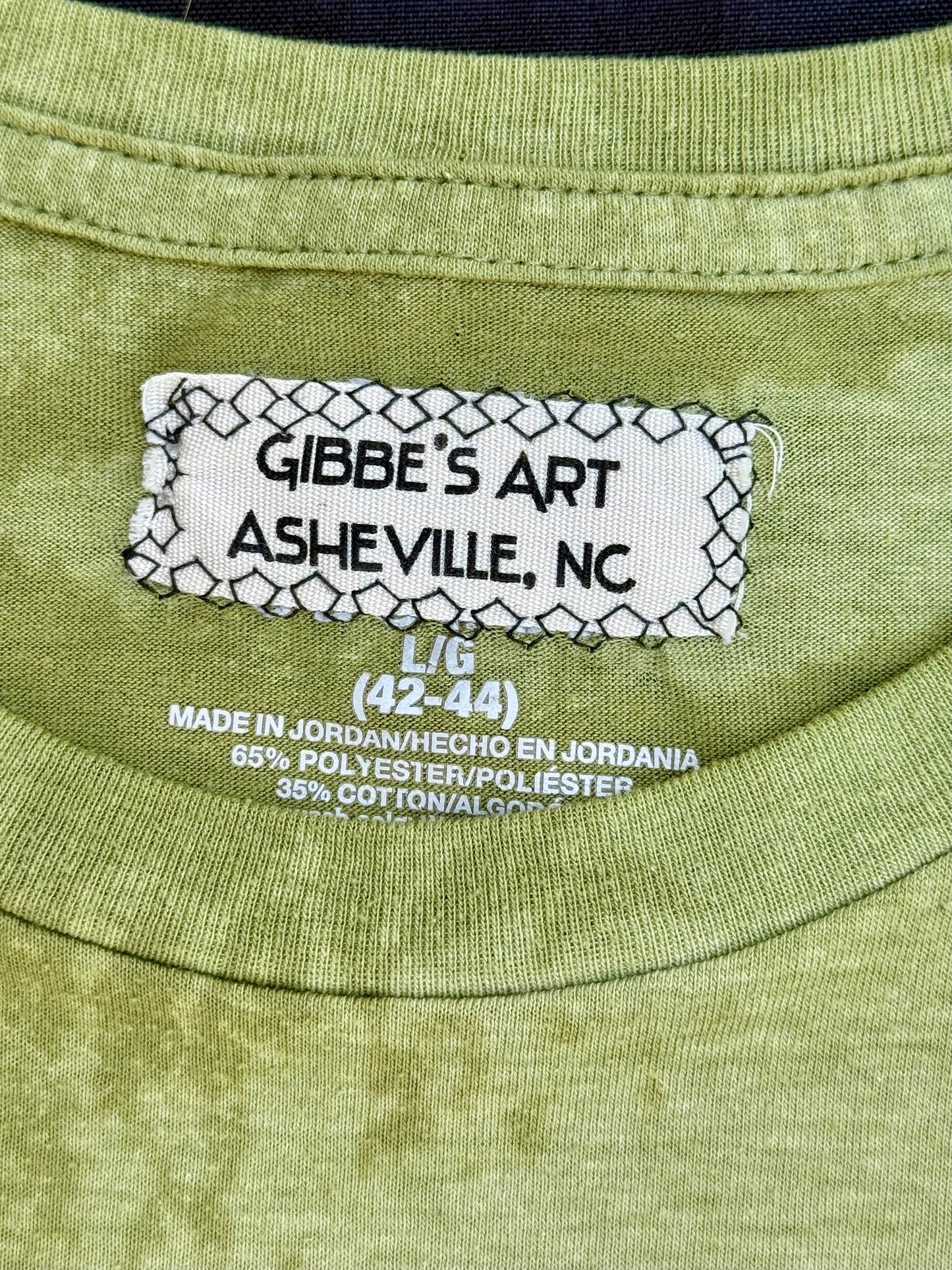 Shape patch bleach lace dyed t-shirt