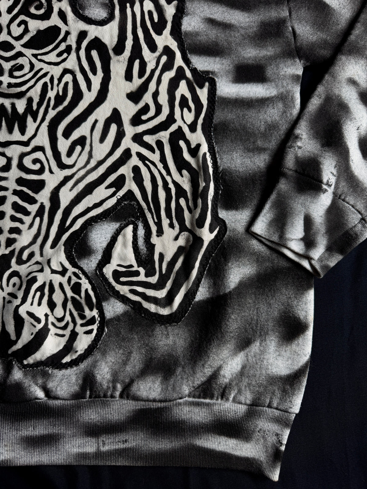 Gargoyle chain crewneck