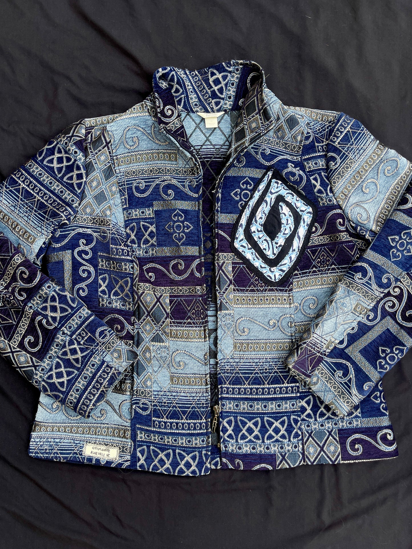Portal swirl jacket