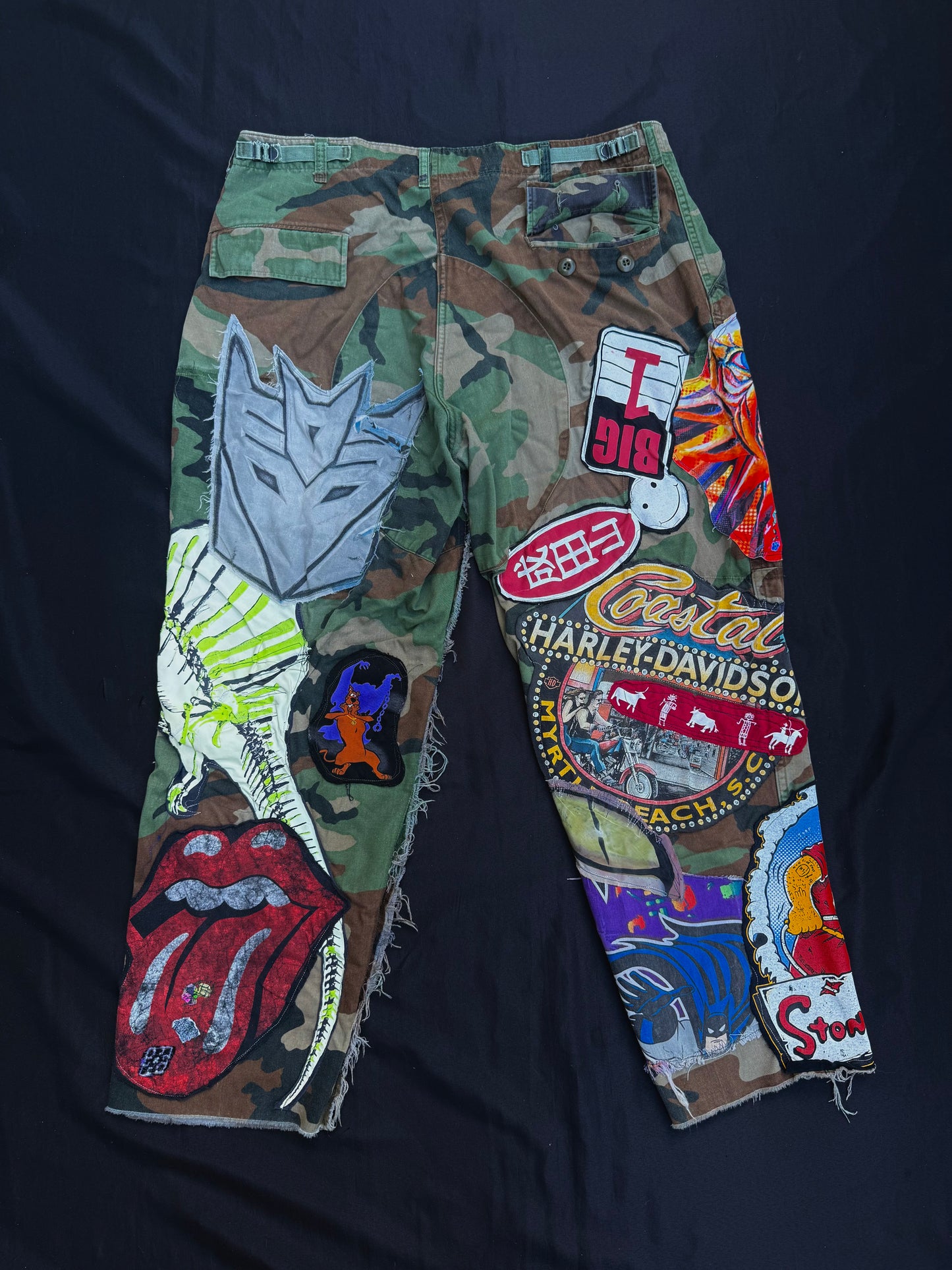 Collage patch camo jeans