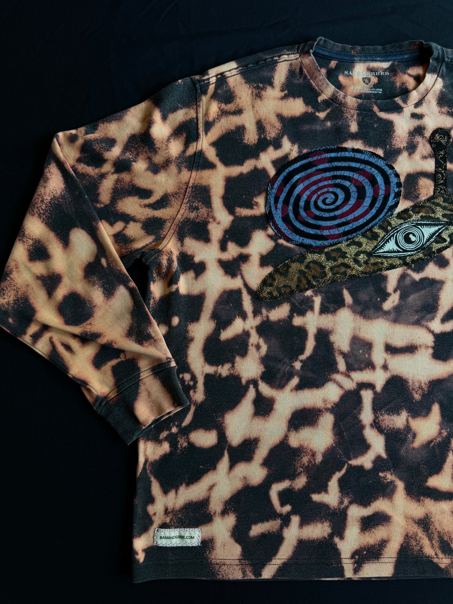 Snail eye lightweight crewneck