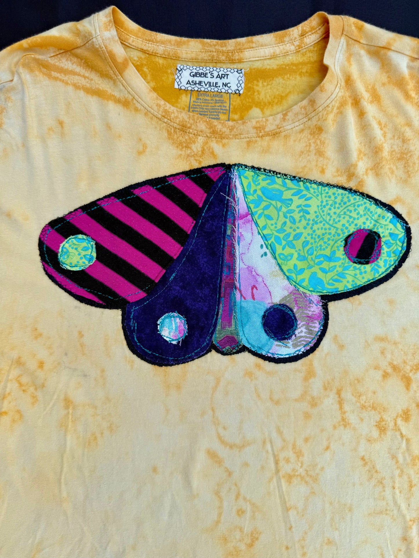 Moth patch bleach lace dyed t-shirt