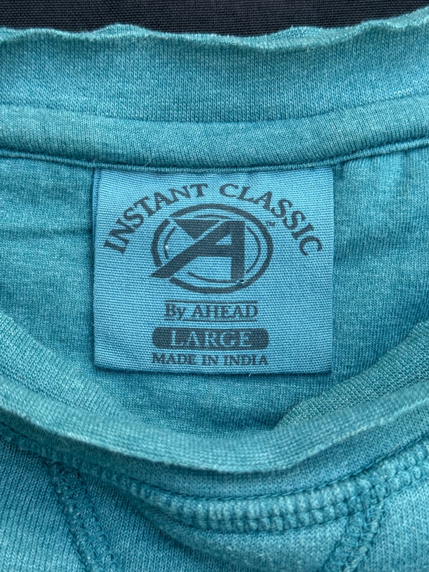 Darkwing duck sigil patch sweatshirt